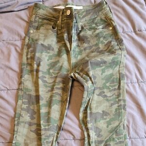 Levi 721 High Rise Skinny Size 26 Jeans